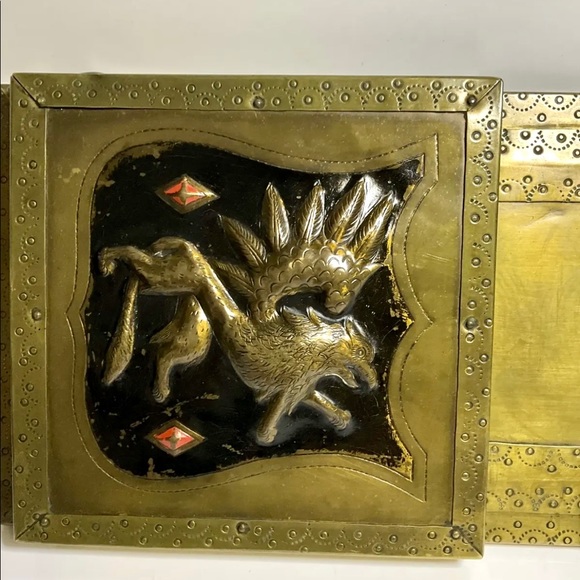 Antique Very Rare Folding Embossing Metallic Brass Book Ends and Shelf - Picture 3 of 12